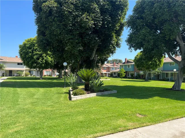 11870 Gloxinia Avenue, Fountain Valley, California 92708