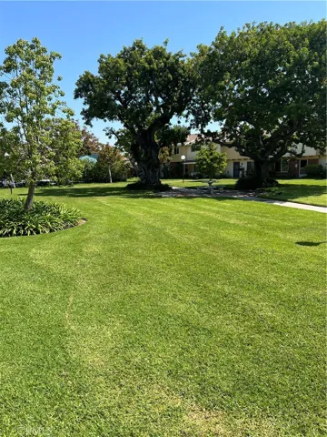 11870 Gloxinia Avenue, Fountain Valley, California 92708