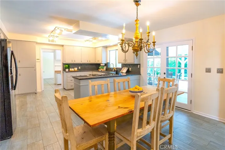 4669 Arriba Drive, Tarzana, California 91356