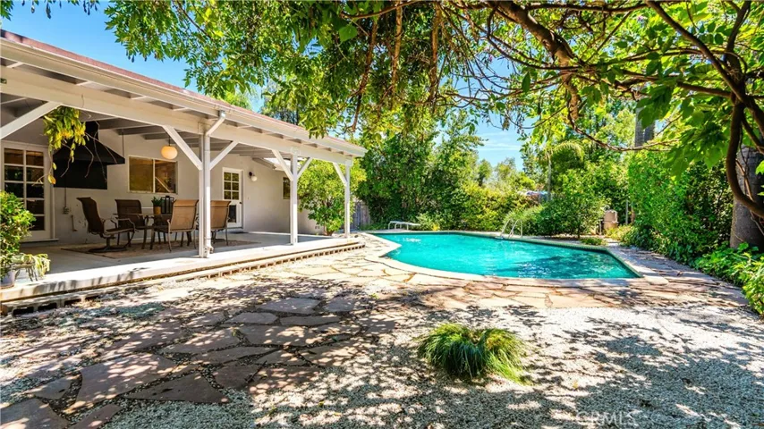 4669 Arriba Drive, Tarzana, California 91356