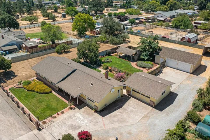 10595 Foothill Avenue, Gilroy, California 95020
