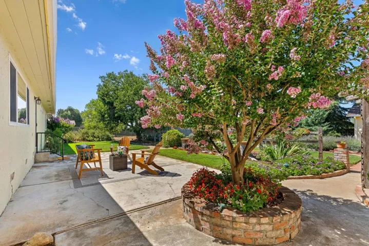 10595 Foothill Avenue, Gilroy, California 95020