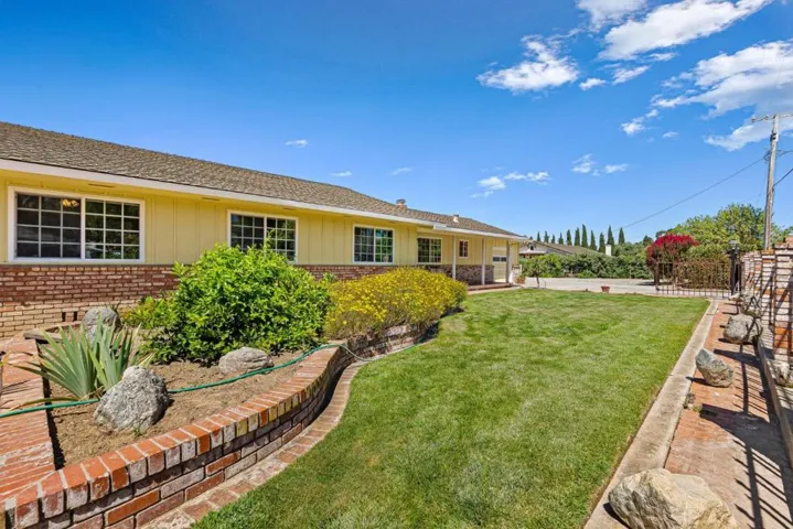10595 Foothill Avenue, Gilroy, California 95020