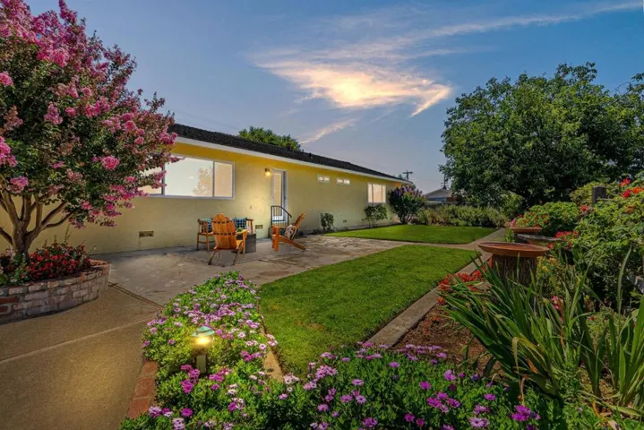 10595 Foothill Avenue, Gilroy, California 95020
