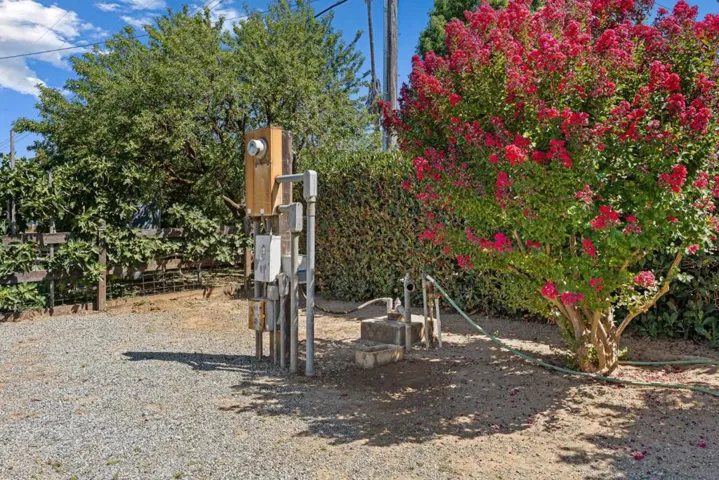 10595 Foothill Avenue, Gilroy, California 95020