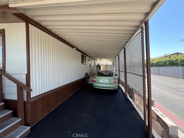 302 Castle Lane, Santa Ana, California 92704