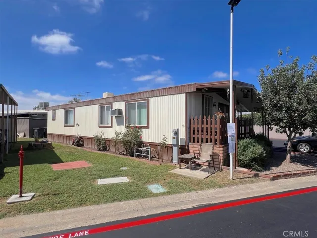 302 Castle Lane, Santa Ana, California 92704
