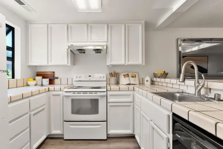6339 Joaquin Murieta Avenue C, Newark, California 94560