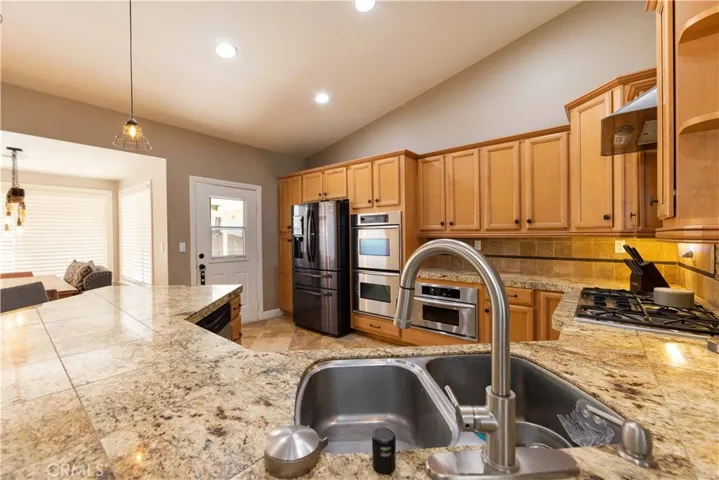 24751 Lincoln Avenue, Murrieta, California 92562