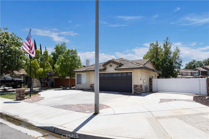 24751 Lincoln Avenue, Murrieta, California 92562