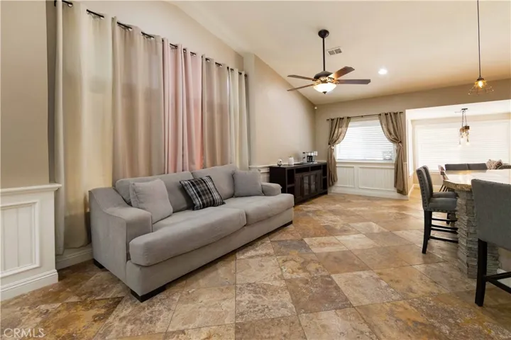 24751 Lincoln Avenue, Murrieta, California 92562