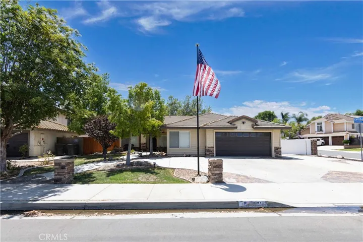 24751 Lincoln Avenue, Murrieta, California 92562
