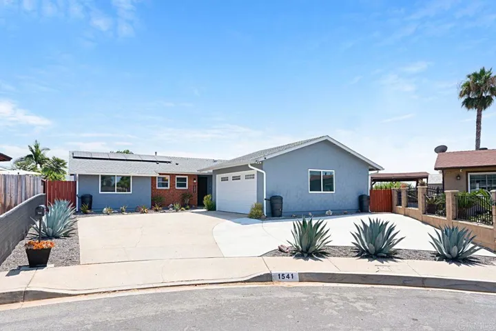 1541 Magnolia Place, Escondido, California 92027