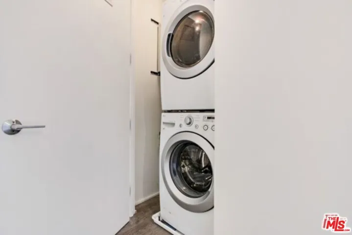 1038 S Mariposa Avenue 203, Los Angeles, California 90006