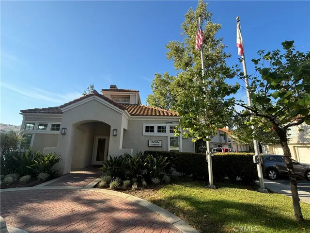 4240 Lost Hills Road 405, Agoura Hills, California 91301