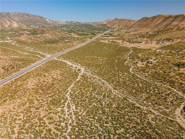 6500 A Us Hwy 138, Phelan, California 92371