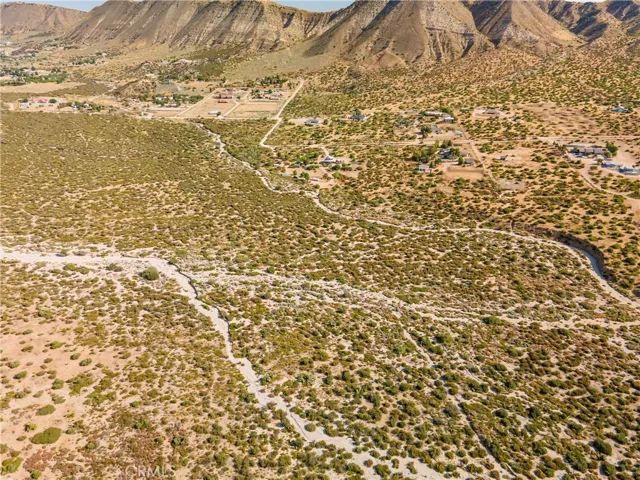 6500 A Us Hwy 138, Phelan, California 92371