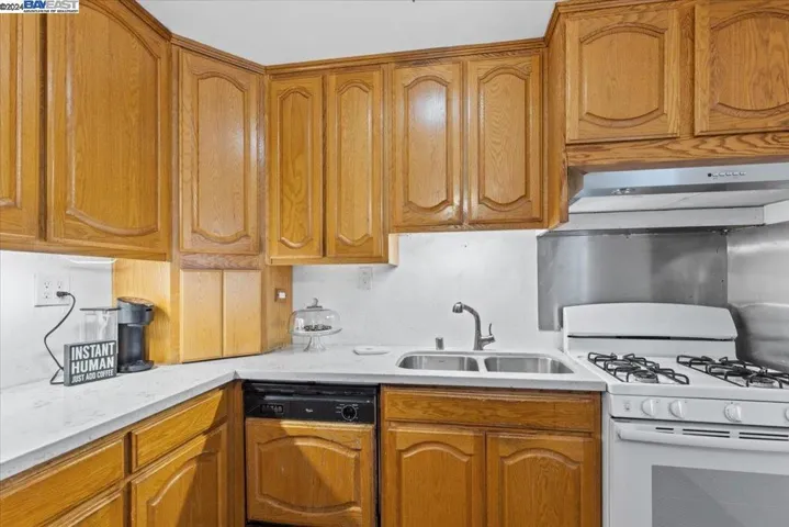 1911 California Ave, San Pablo, California 94806