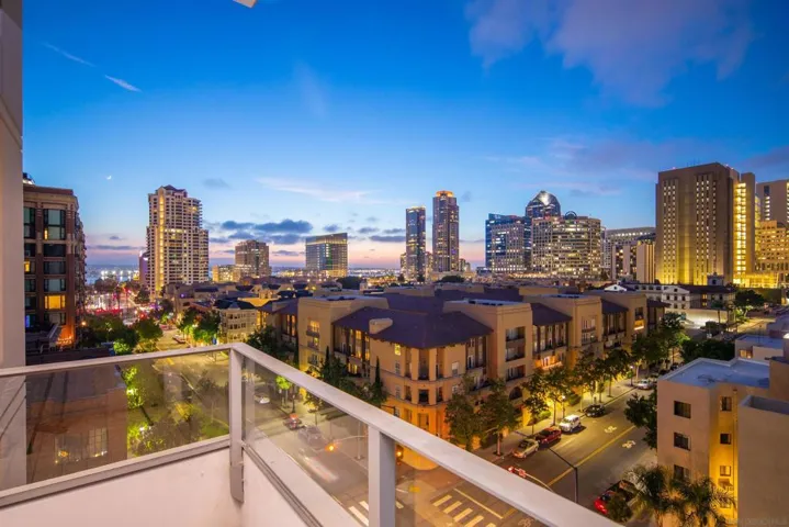 550 Front St 705, San Diego, California 92101