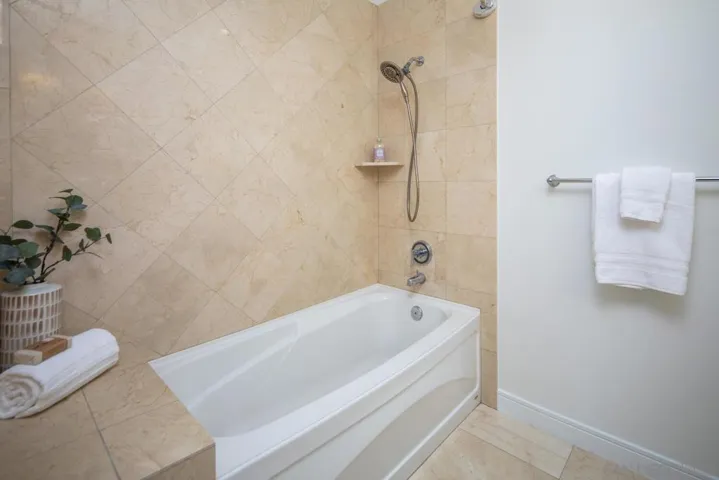 550 Front St 705, San Diego, California 92101