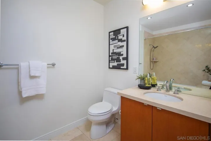 550 Front St 705, San Diego, California 92101