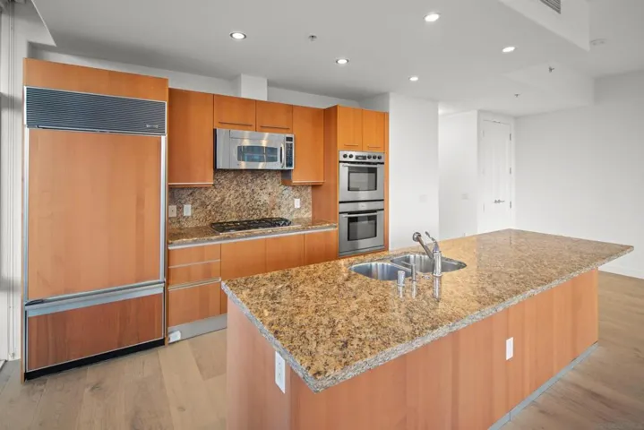 550 Front St 705, San Diego, California 92101