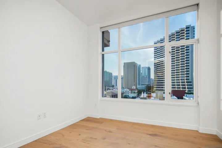 550 Front St 705, San Diego, California 92101