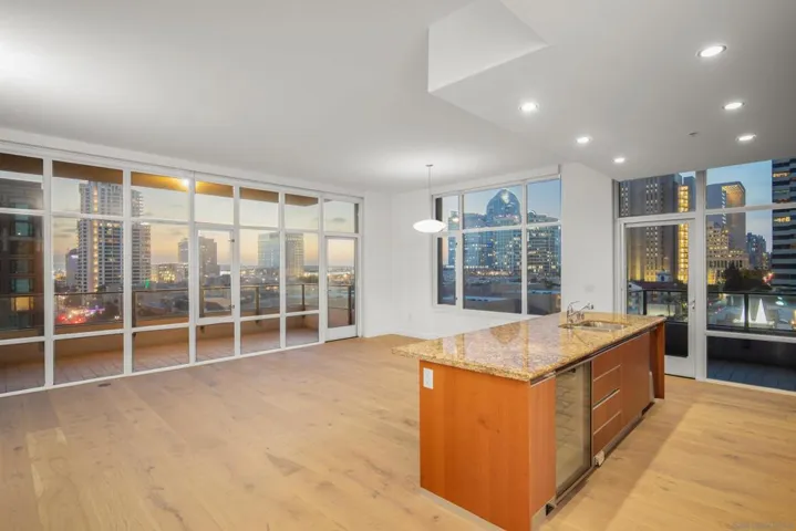 550 Front St 705, San Diego, California 92101