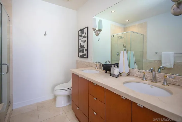 550 Front St 705, San Diego, California 92101