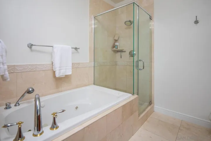 550 Front St 705, San Diego, California 92101