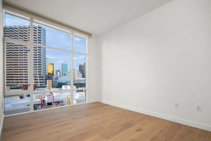550 Front St 705, San Diego, California 92101
