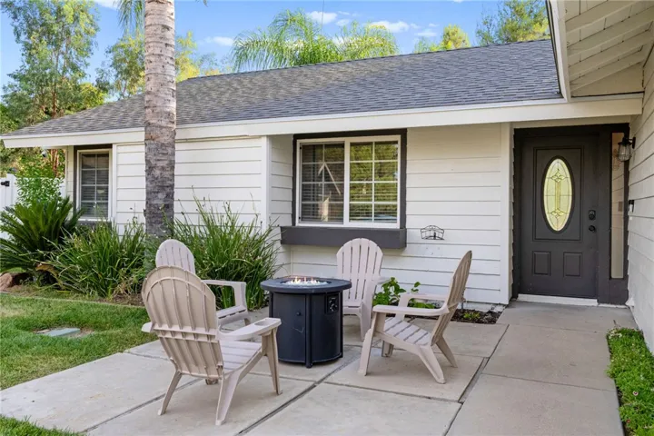 42811 N Star Court, Temecula, California 92592