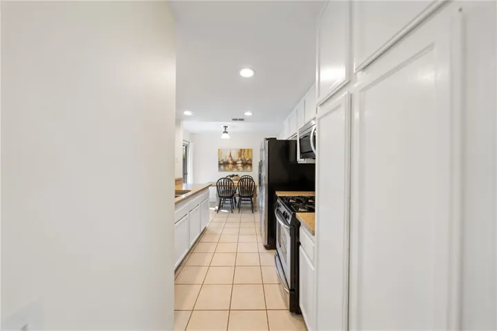 42811 N Star Court, Temecula, California 92592