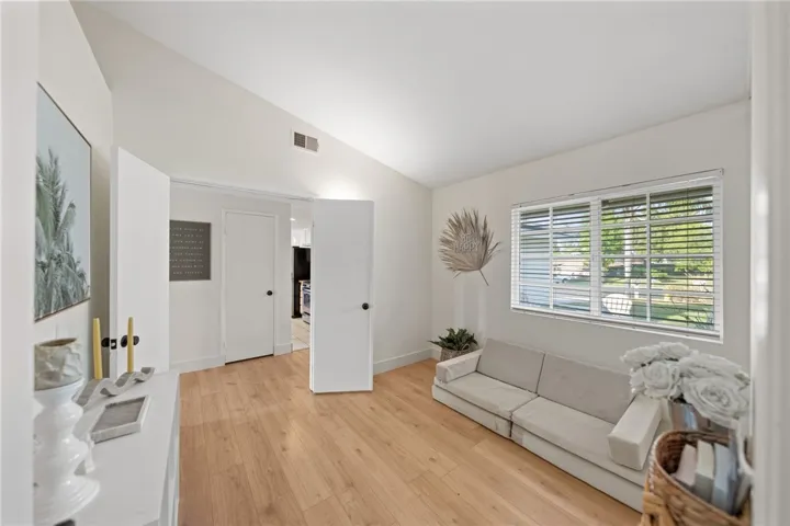 42811 N Star Court, Temecula, California 92592