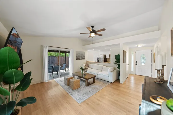 42811 N Star Court, Temecula, California 92592