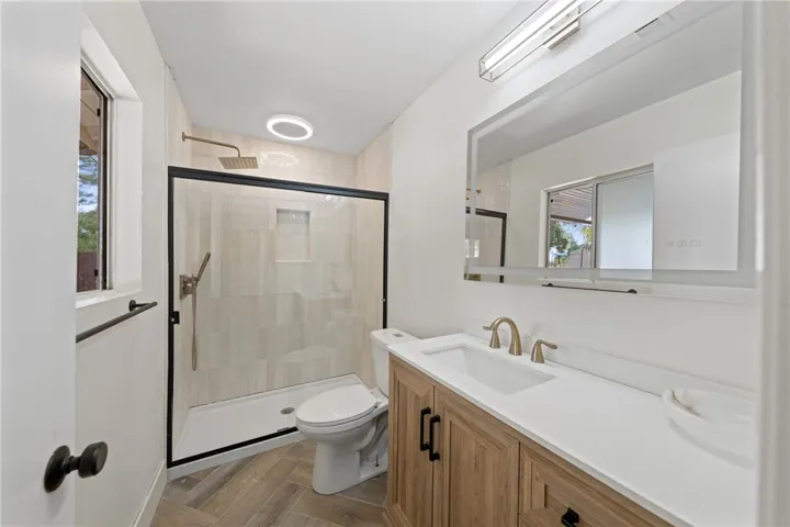 42811 N Star Court, Temecula, California 92592