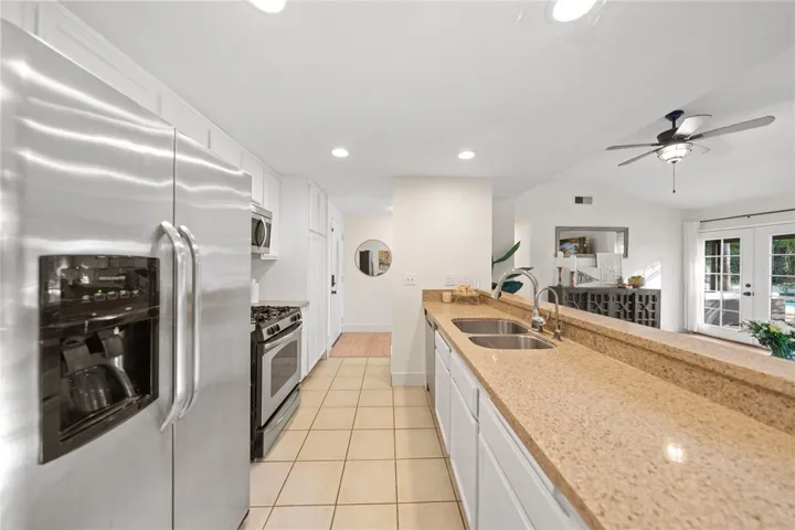 42811 N Star Court, Temecula, California 92592