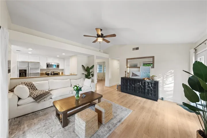 42811 N Star Court, Temecula, California 92592