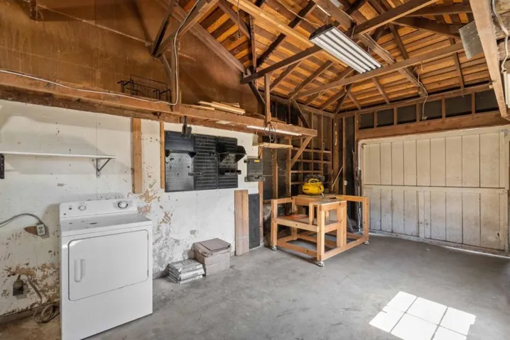 1023 Embarcadero Road, Palo Alto, California 94303