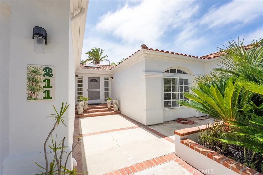 211 Calle Potro, San Clemente, California 92672 home-pic-21