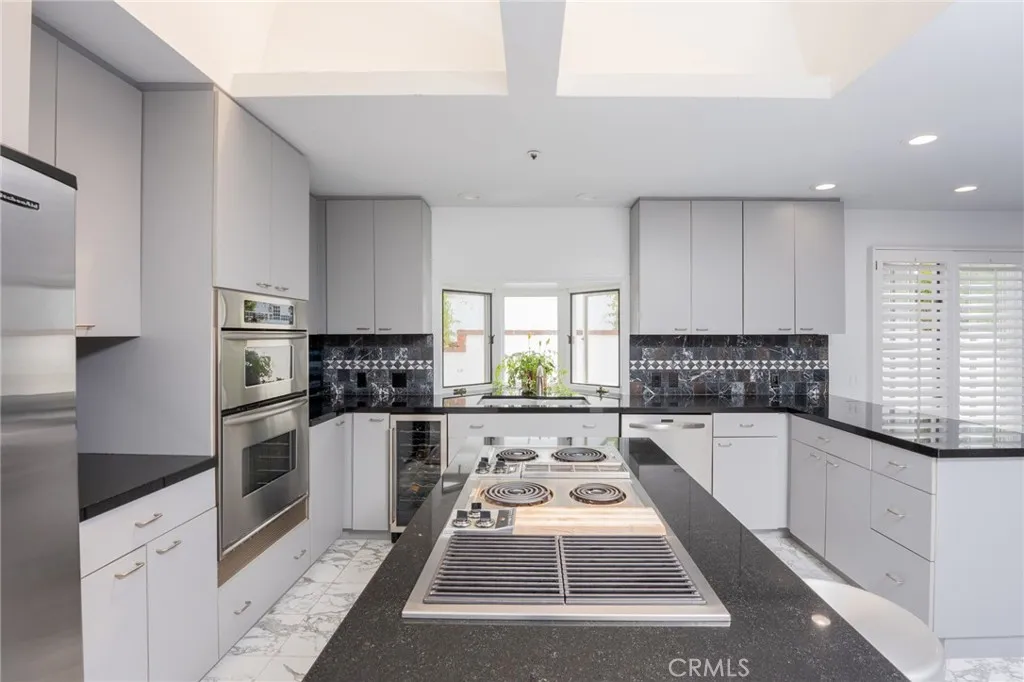 211 Calle Potro, San Clemente, California 92672 home-pic-3