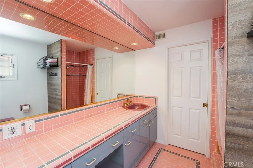 211 Calle Potro, San Clemente, California 92672 home-pic-15