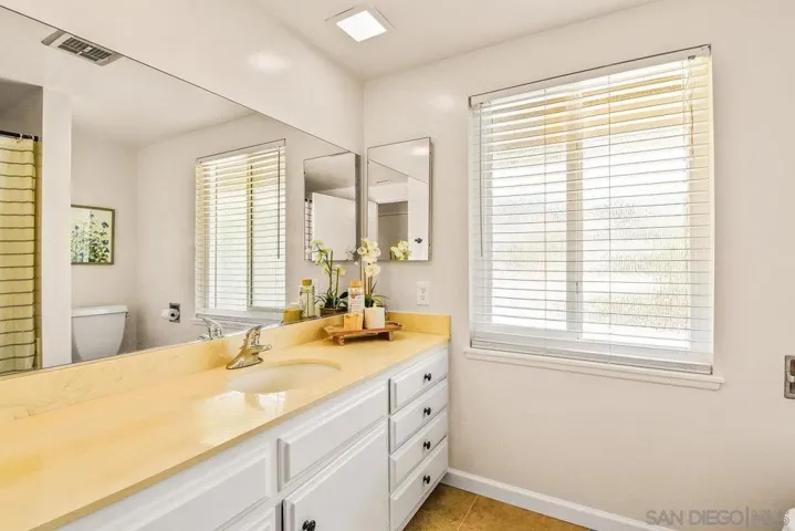 11944 Callado Rd, San Diego, California 92128