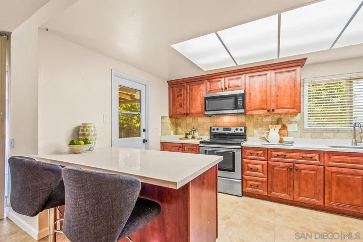 11944 Callado Rd, San Diego, California 92128