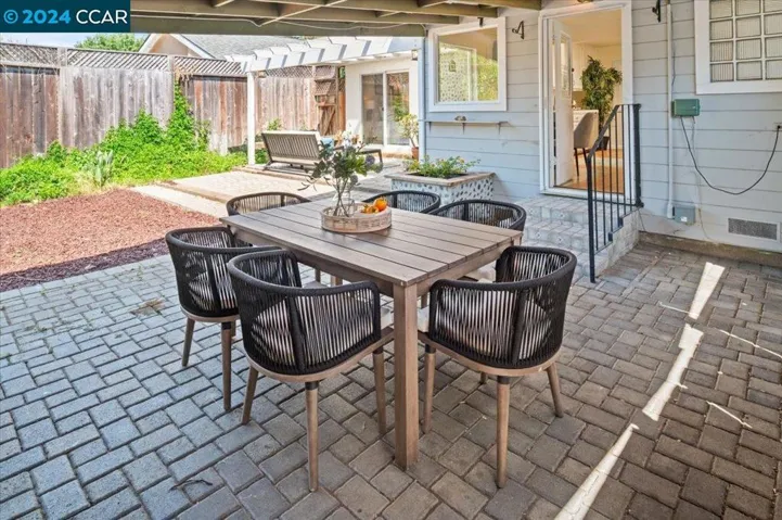 564 Georgia Ave, Palo Alto, California 94306