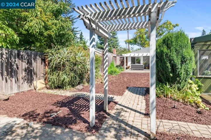 564 Georgia Ave, Palo Alto, California 94306
