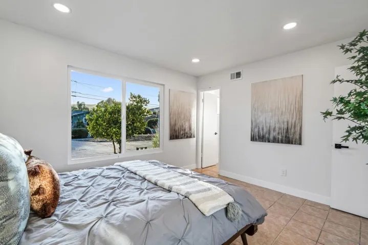 13121 Ridgedale Dr., Poway, California 92064