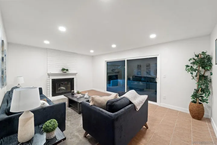 13121 Ridgedale Dr., Poway, California 92064