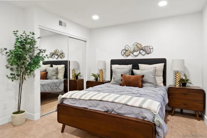 13121 Ridgedale Dr., Poway, California 92064