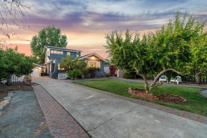 3009 Humboldt Avenue, Oakland, California 94602